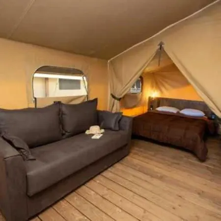 Camping 3 Etoiles - Piscine - Eeebcb