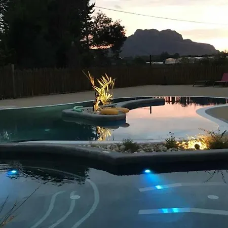 Zecamping 3 Etoiles Piscine Chauffee Locatif Tv Clim 17m2 3*