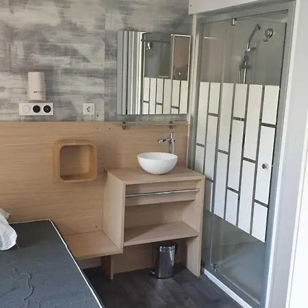 Camping Zecamping 3 Piscine Chauffée Soirées Animées Bar Et Restaurant