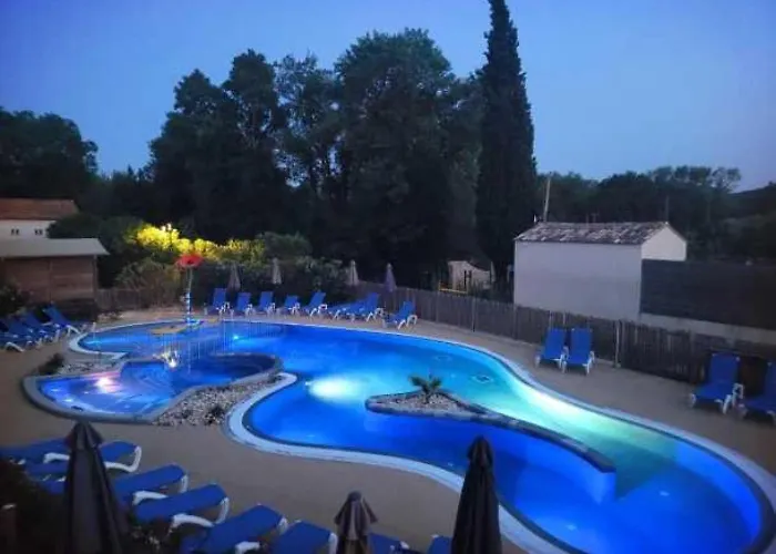 Zecamping 3 Piscine Chauffee Soirees Animees Bar Et Restaurant 3* 로크부른수르알젠스