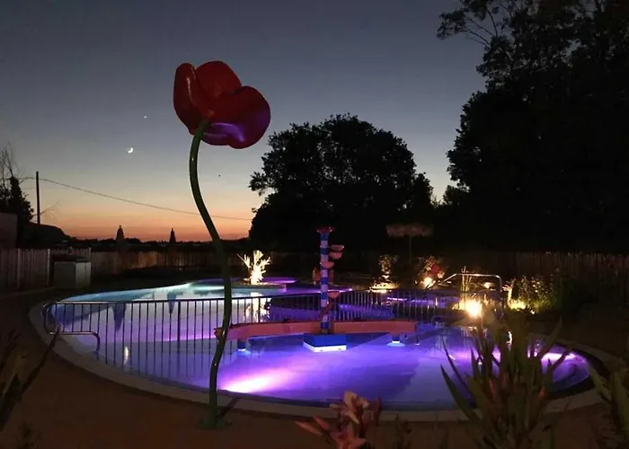 Zecamping 3 Piscine Chauffee Soirees Animees Bar Et Restaurant 3* 로크부른수르알젠스