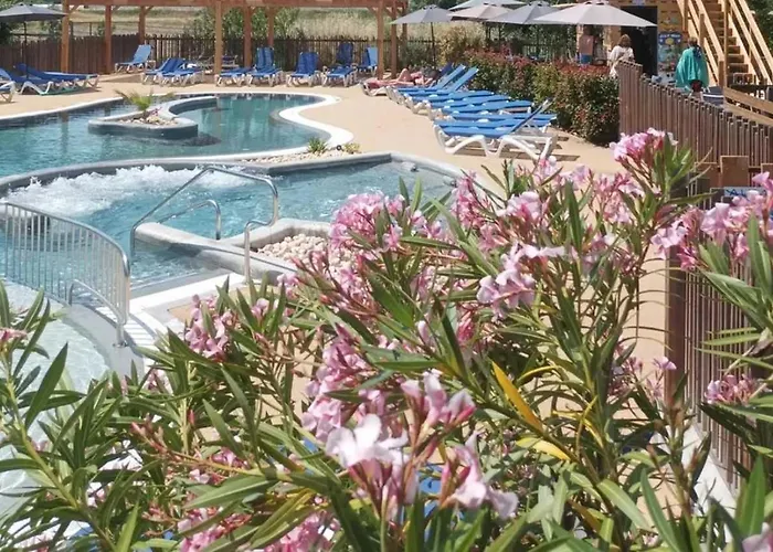 캠프장 Zecamping 3 Piscine Chauffee Soirees Animees Bar Et Restaurant 3*